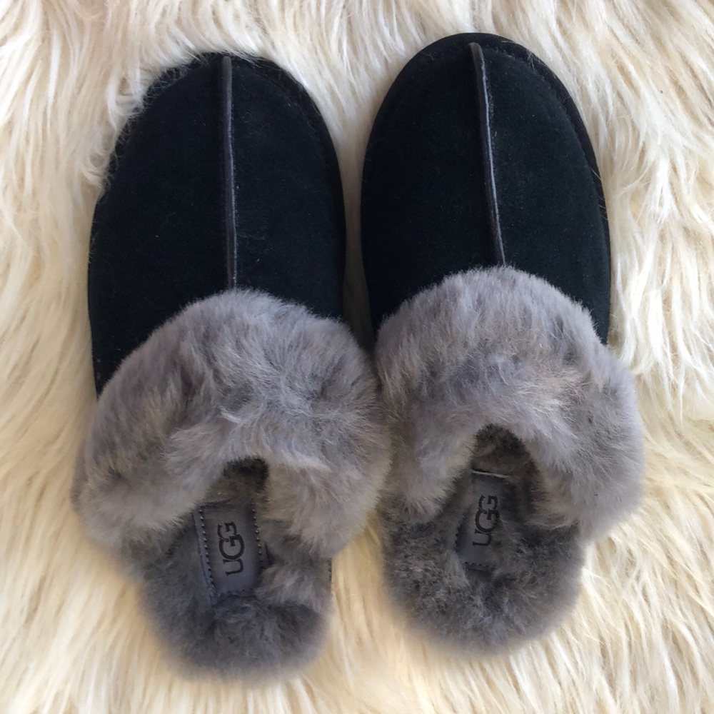UGG slippers 💝